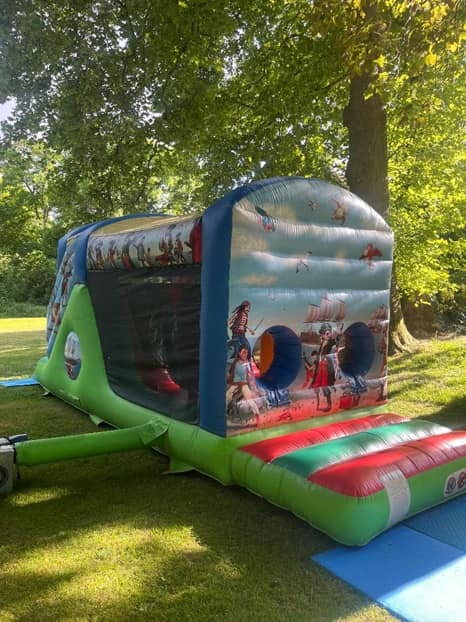 Parcours Gonflable Junior 8m vue arrière