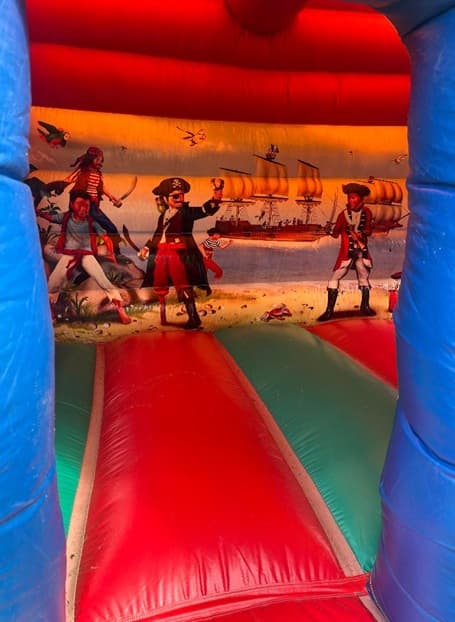 Maison pirate interieur 2